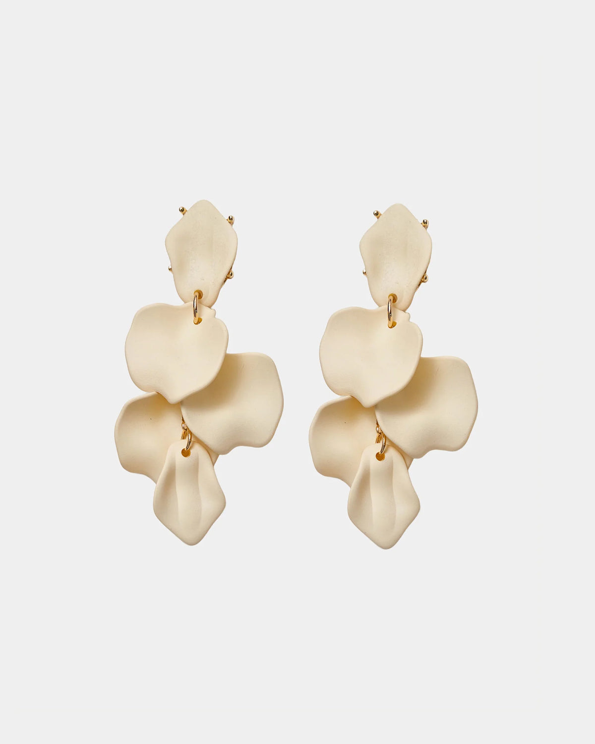 Bow 19 Leaf Earrings matt cream