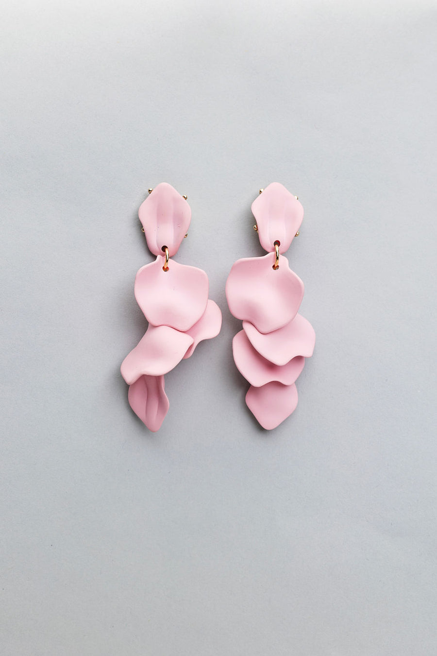 Bow 19 Leaf Earrings Light Pink