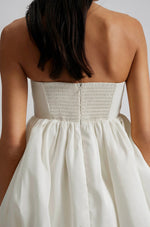 Lataa kuva Galleria-katseluun, Malina Isolde Mini Dress White
