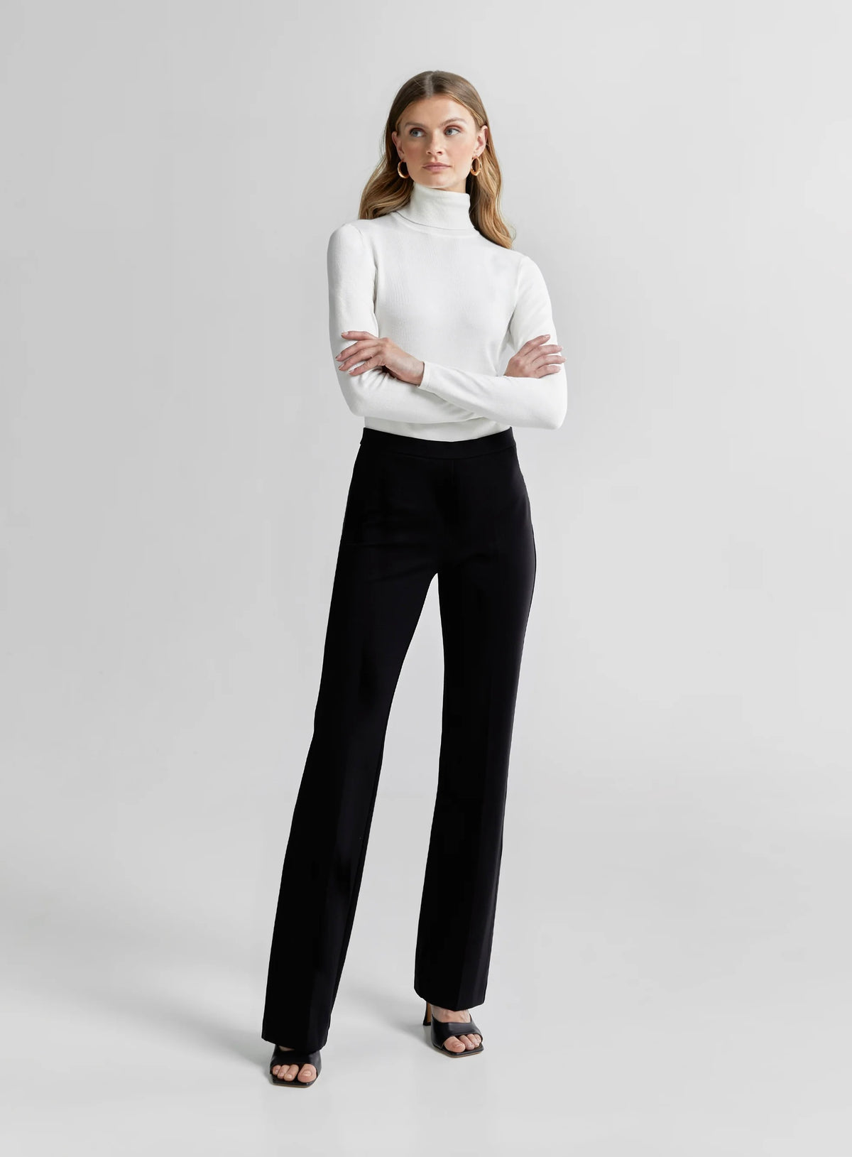 Andiata Suzette Mustat  Jersey Housut
