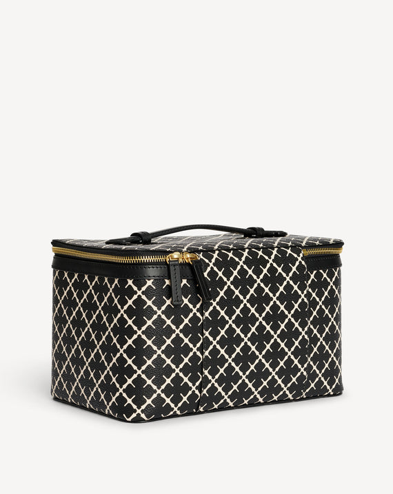 By Malene Birger Bae Beaty laukku