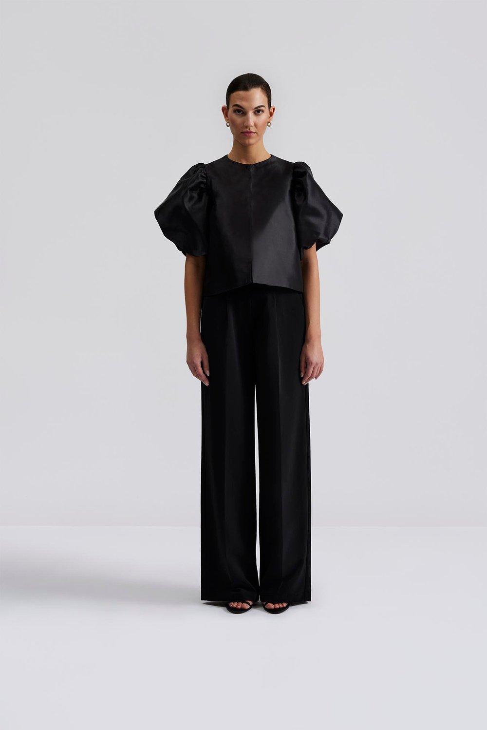 Malina Cleo Black