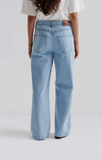Lataa kuva Galleria-katseluun, Malina Matilda Jeans Light Blue Wash
