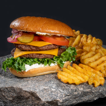 Tuplapihviburger-ateria