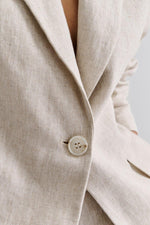 Lataa kuva Galleria-katseluun, Malina Vera Fitted Linen Blazer
