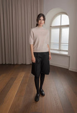 Lataa kuva Galleria-katseluun, Original Story Lyhythihainen Kashmirneule Puolipoolokauluksella Latte
