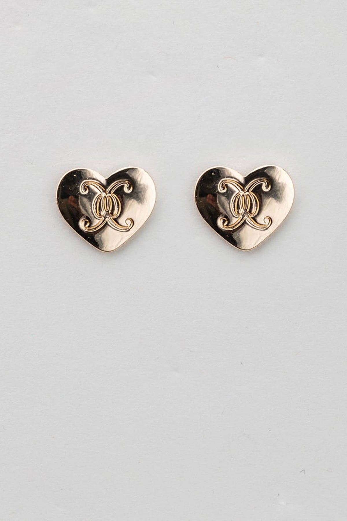 Bow 19 Heart Logo Stud