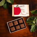 Lataa kuva Galleria-katseluun, Pärlans chocolate covered caramel apple&amp;cinnamon 6 pieces
