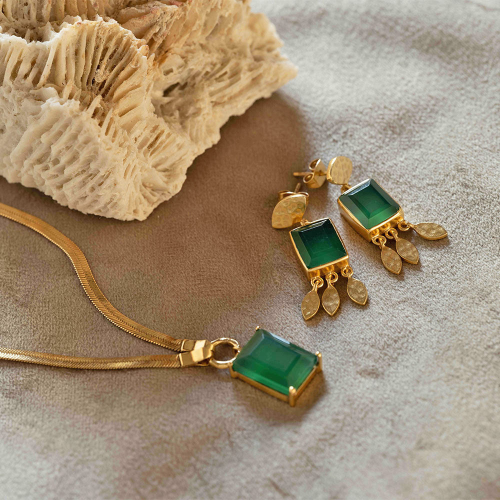 A Beautiful Story Affectionate Green Onyx Earrings