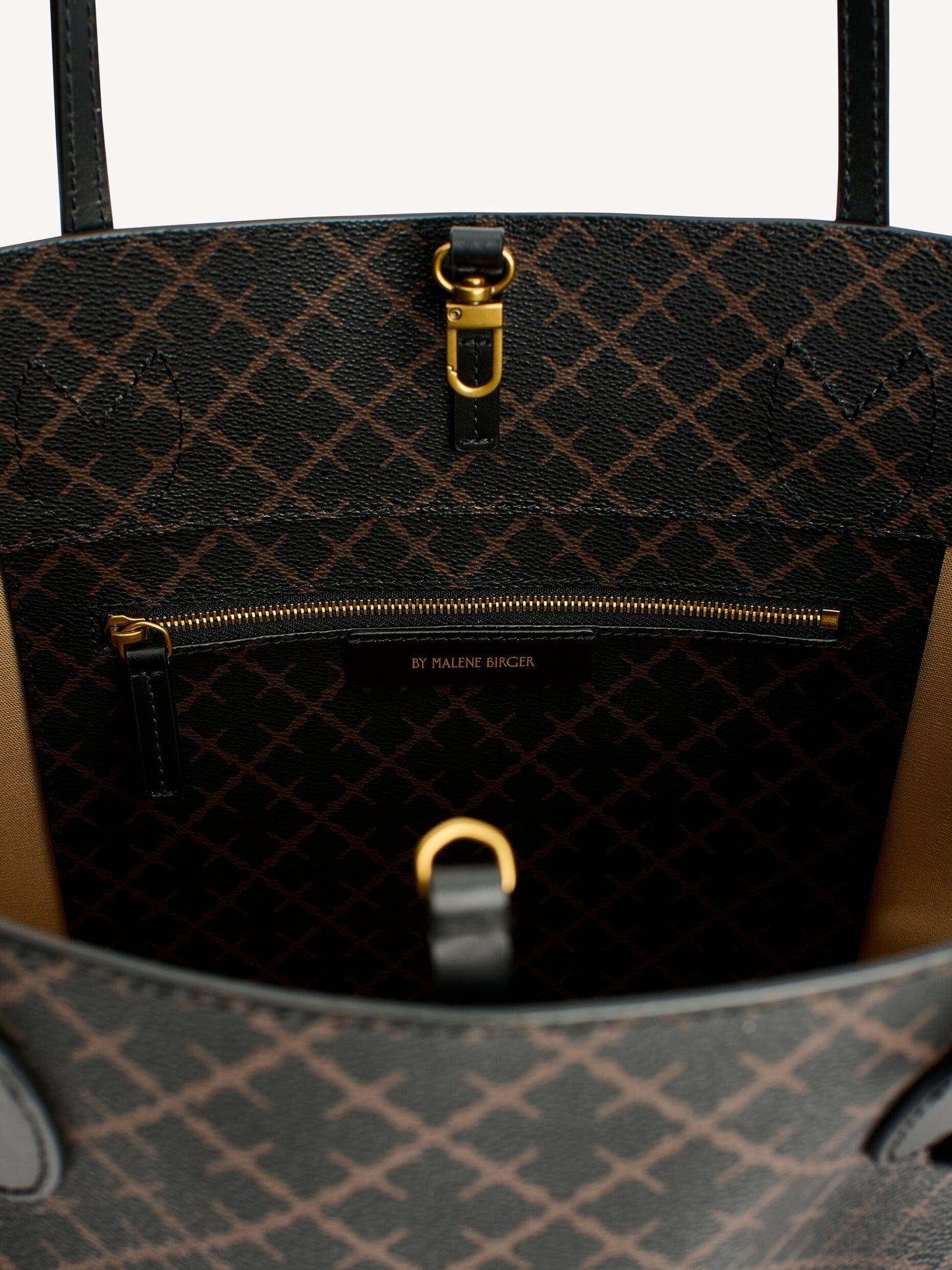 By Malene Birger Abigail Dark Chocolate