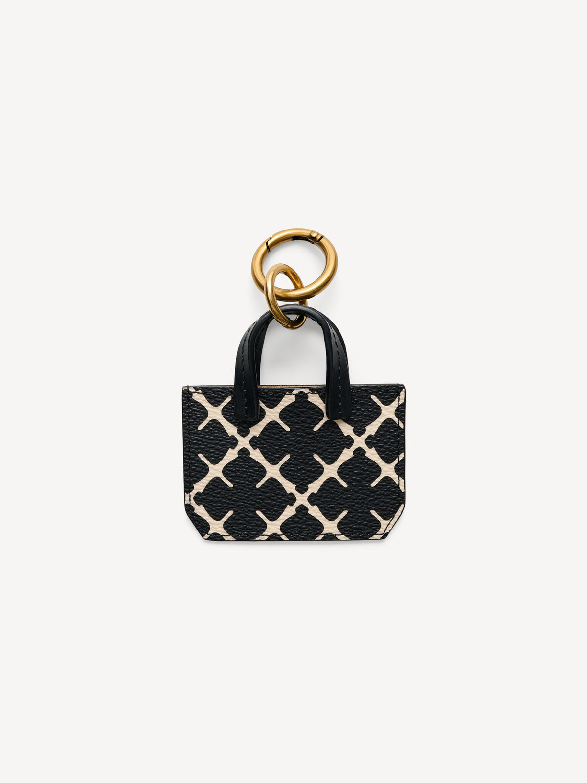 By Malene Birger Ada Chram