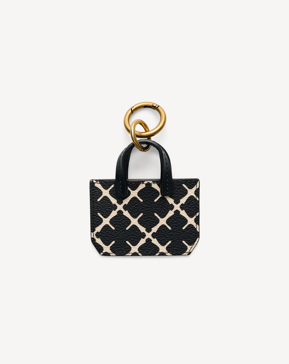 By Malene Birger Ada Chram