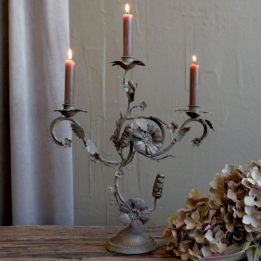 Chic Antique Old French Kynttelikkö