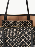 Lataa kuva Galleria-katseluun, By Malene Birger Luze Tote Bag
