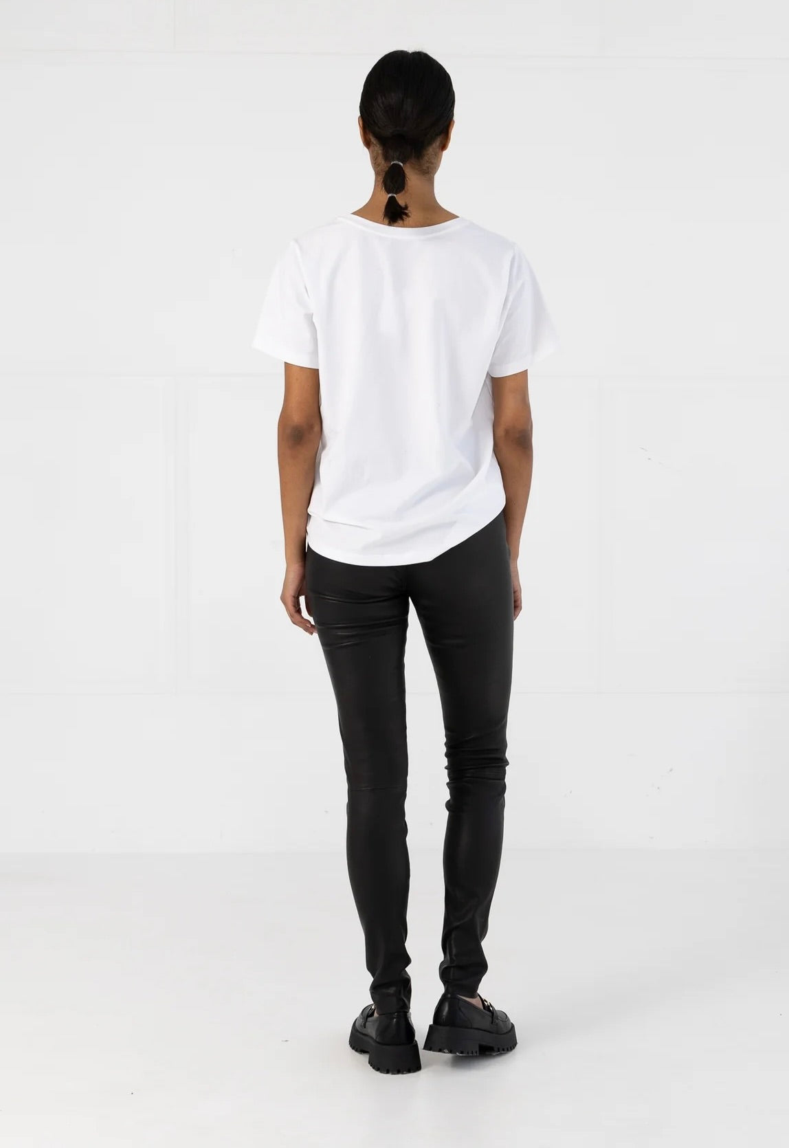 Coster Copenhagen T-Shirt With V-Neck Mid Sleeves White