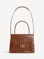 Lataa kuva Galleria-katseluun, By Malene Birger Ronlas Leather Shoulder Bag
