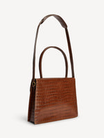 Lataa kuva Galleria-katseluun, By Malene Birger Ronlas Leather Shoulder Bag
