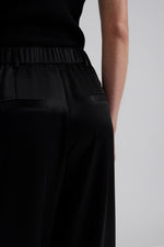 Lataa kuva Galleria-katseluun, Malina Sarah Elastic Waist Satin Pants Black
