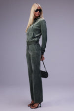 Lataa kuva Galleria-katseluun, Juicy Couture Del Ray Classic Velour Pant Pocket Design Thyme
